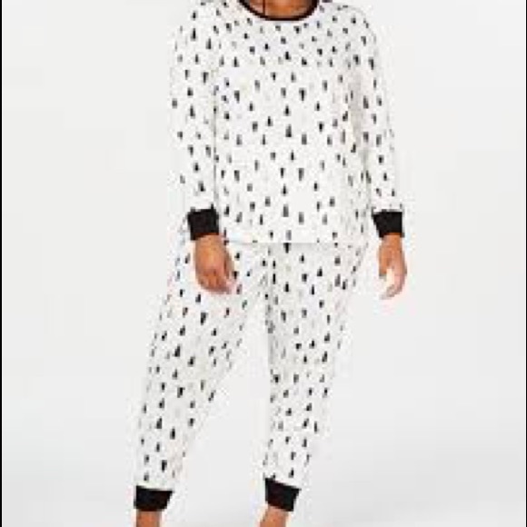 Family PJs Women's Holiday Pajama Set Tree Print - Picture 3 of 16